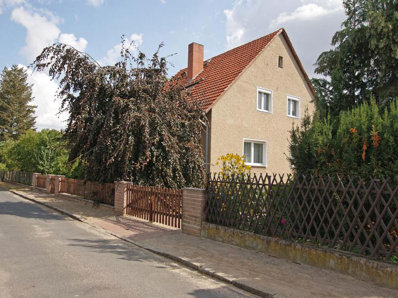 Blankenfelde-Mahlow Haus mit Garten verlaufen