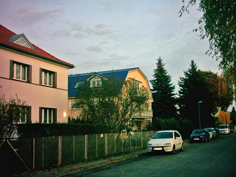 Haus in der Abendsonne Berlin-Karow