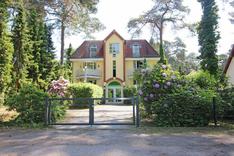 Villa verkaufen mit Makler Berlin-Konradshöhe